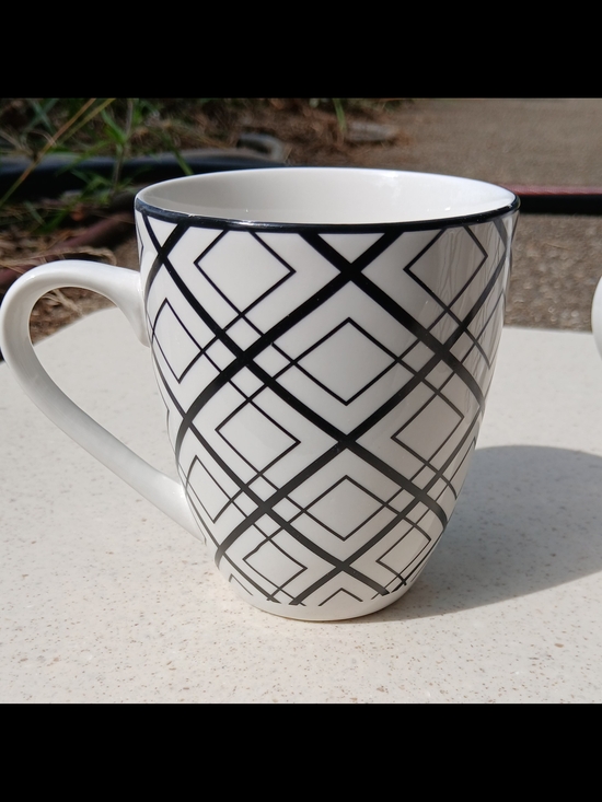 dover & york Other - MDover & York Ceramic Black & White Geometric Mug - Set Of 4 New